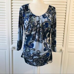 2/$25 NEW YORK & COMPANY Blue Scoop Neck Shirt Size Large